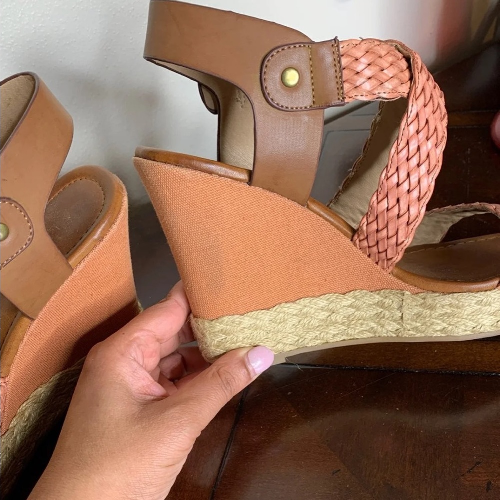 (SOLD) Aldo Wedges - Picture 5 of 6